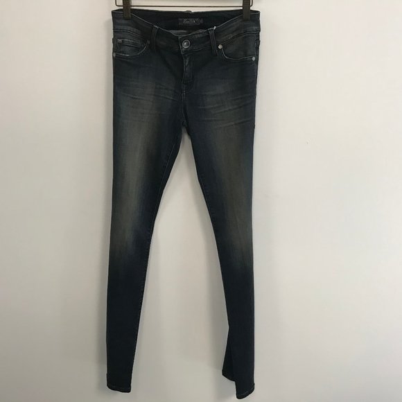 NWOT Level 99 Bootcut Skinny Leg Vintage Wash Jean - Picture 1 of 4